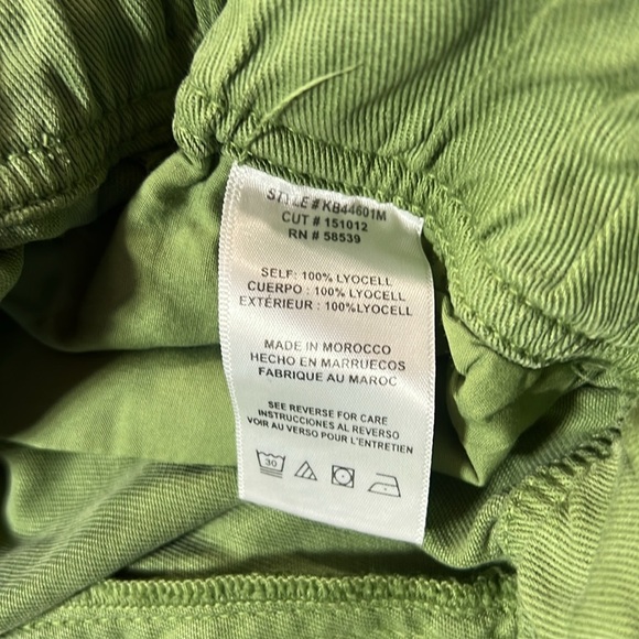 KUT green shorts size M - Picture 4 of 8